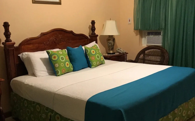Rayon Hotel