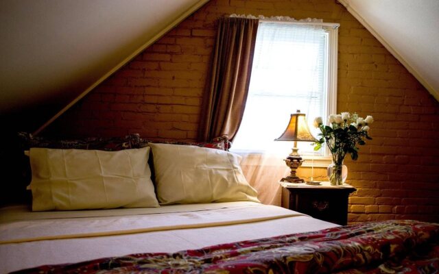 Clifford House Private Home Bed & Breakfast