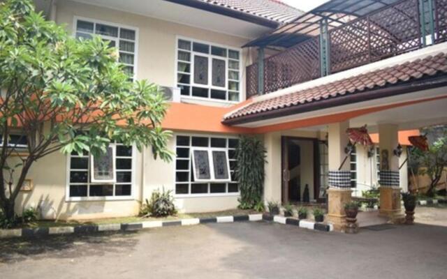 Puri Sawo Manila Residence