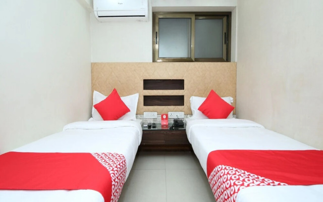 Hotel Cozy Residency by OYO Rooms