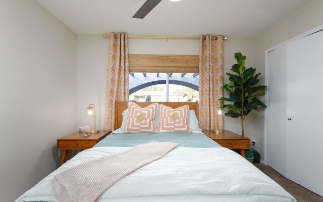 Casa Sunset 4 Bedroom Home by RedAwning