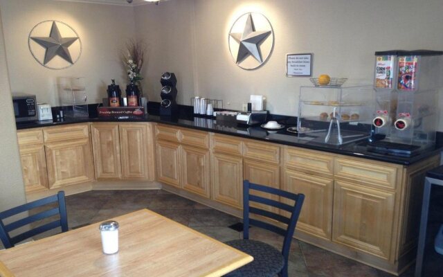 Americas Best Value Inn & Suites-DeSoto/South Dallas