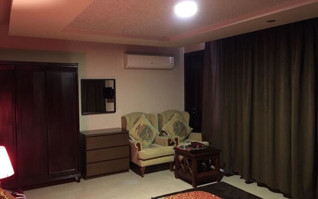 Al Ramla Al Hamra Furnished Units
