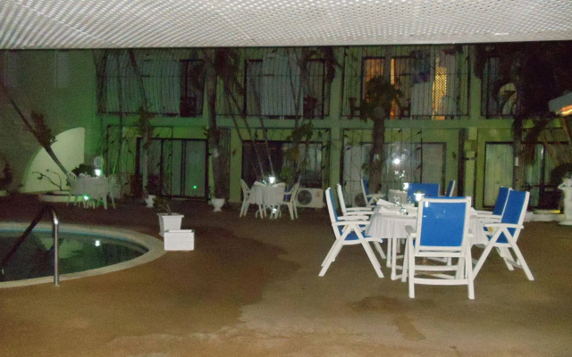 Pirate's Inn