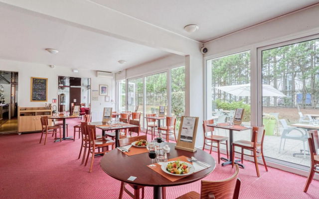 Brit Hotel Bordeaux Aéroport - Le Soretel