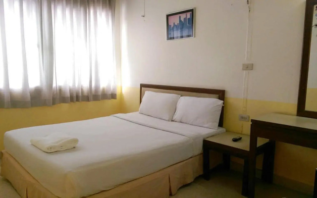 Wattana Trang Hotel