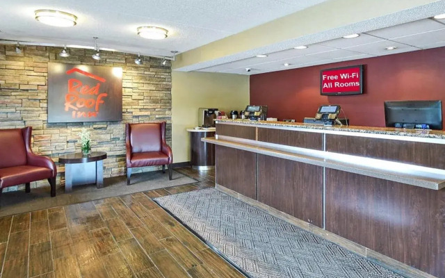 Red Roof Inn Louisville East - Hurstbourne