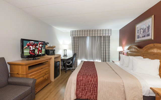 Red Roof Inn & Suites Stafford, VA