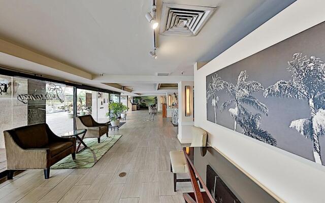 Aqua Palms 306 Condo by RedAwning