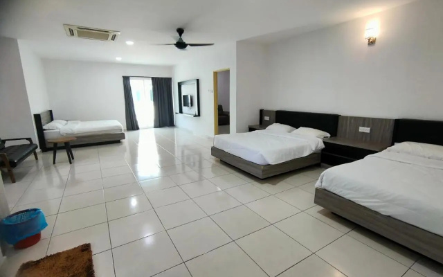 SWEET DREAM HOME 20PAX 3-Storey 5R5B SITIAWAN – Guest Rooms – Sitiawan