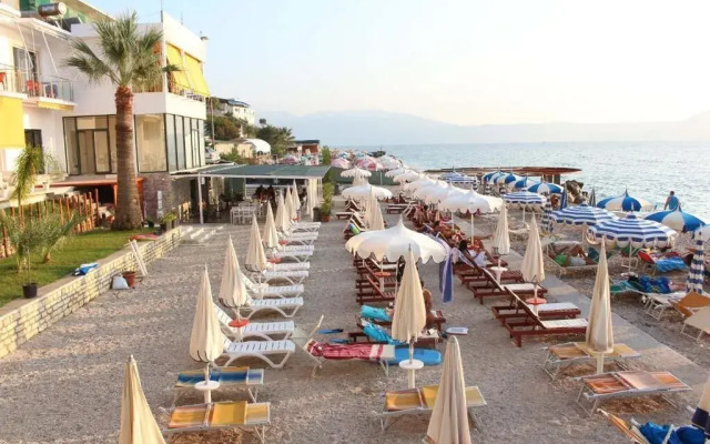 Palmanova Beach Mardok