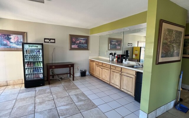 Motel 6 Bracey, VA – I-85