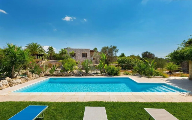 1679 Villa Mila in Torre Vado