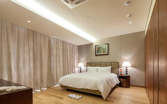 Lotte The Residence – Guest Rooms – Hanoi