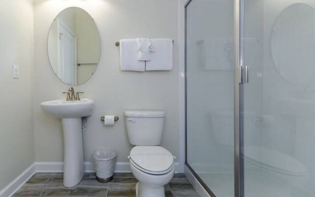 8 Bedrooms/ Champions Gate Home