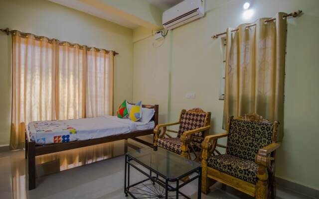 OYO 14042 Home Cozy Studio Siolim