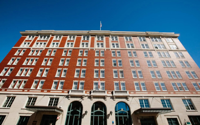 Hotel Julien Dubuque