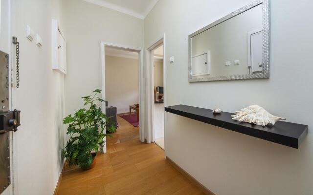 A42 - Trindade Apartment in Lagos
