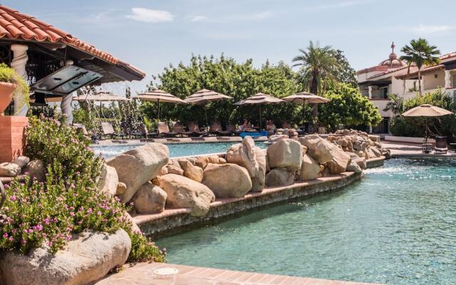 Spacious Villa + Pool + Gym