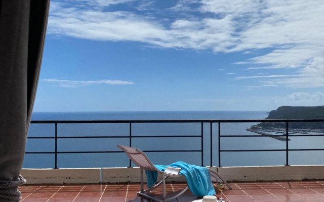 Sea View Apartment Sesimbra- Apartamento Vista Mar