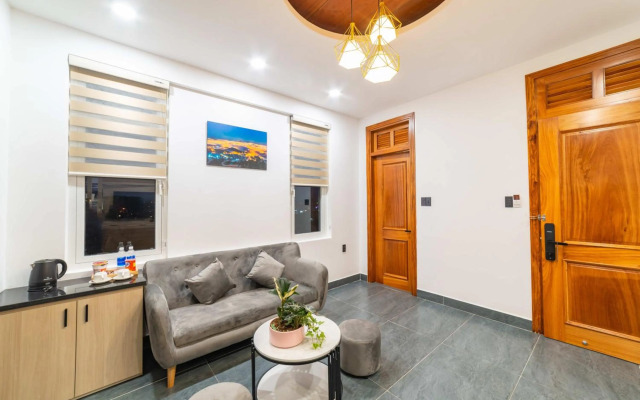 Quốc Khánh Condotel