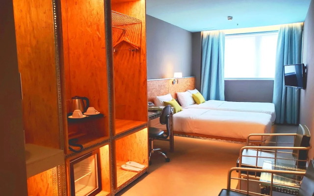 IND Hotel