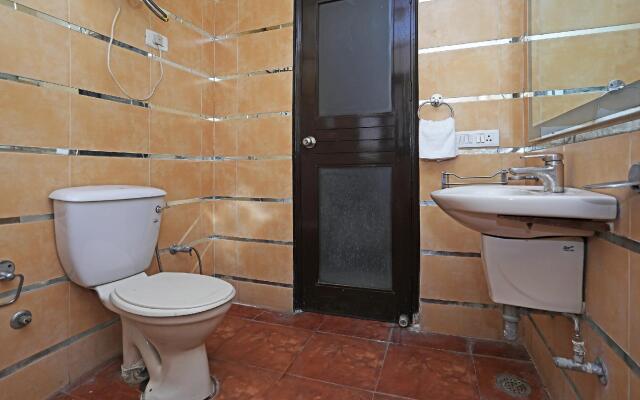 OYO 10057 Hotel Laksh Residency