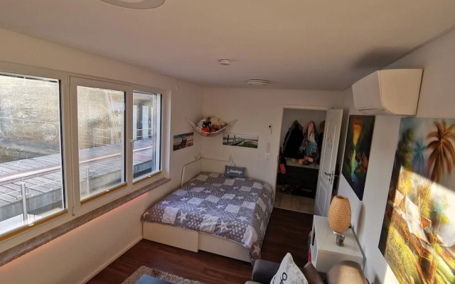 Schwimmendes Ferienhaus Robby II