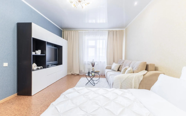 Апартаменты Комфорт на улице Адоратского 4А