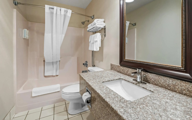 Quality Inn Dubuque on Hwy 20