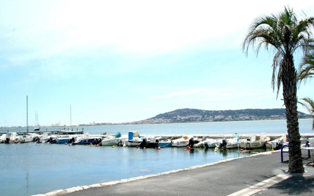 Hausboot Junior am Geiseltalsee, Braunsbreda