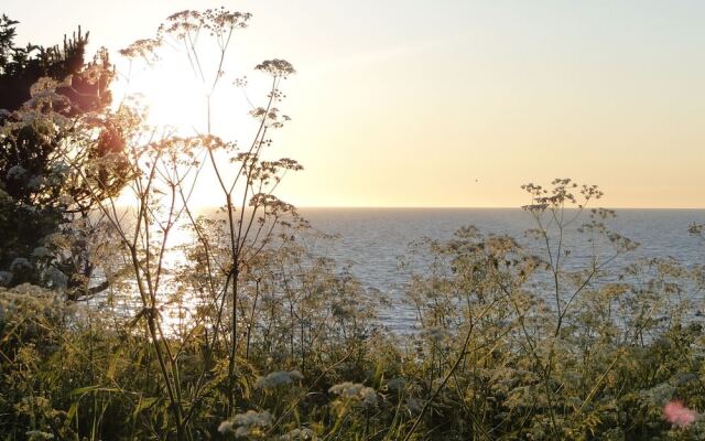 Spacious Apartment With Garden in Boisendorf