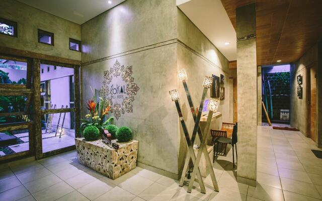 Lokal Bali Hostel