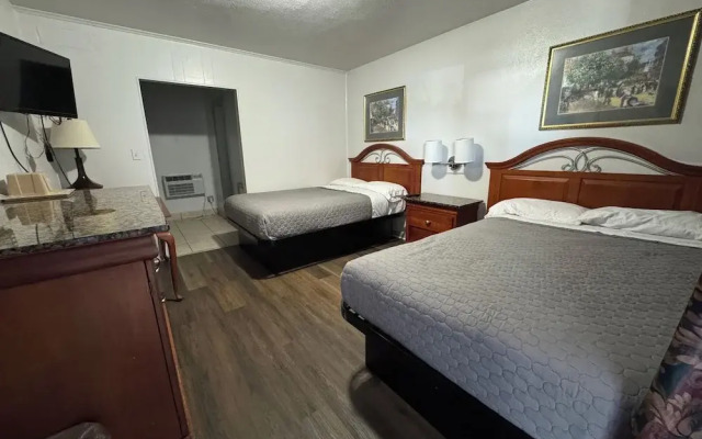 Royal Inn