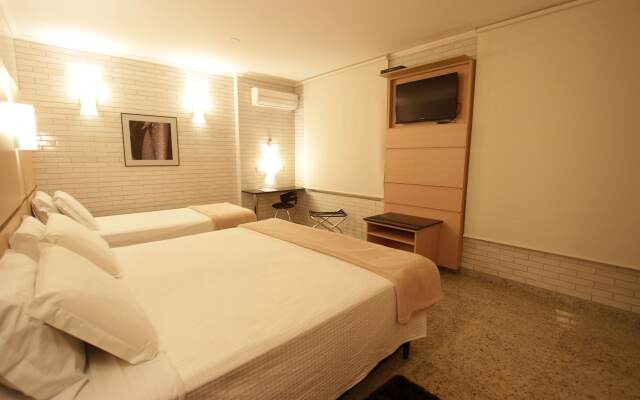 Hotel Confiance Centro Cívico