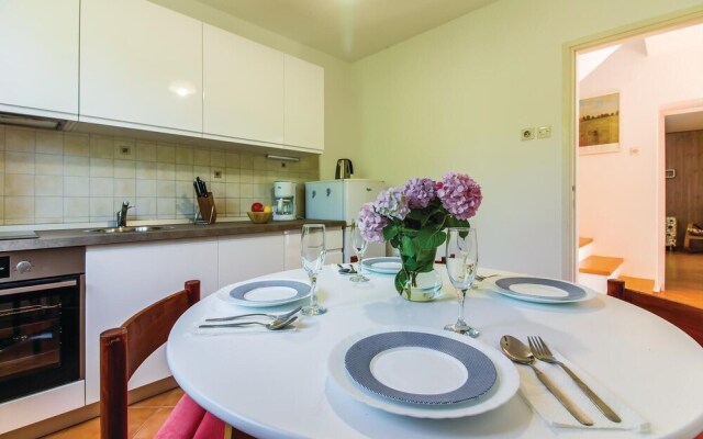 Awesome Home in Banjole With Wifi and 2 Bedrooms