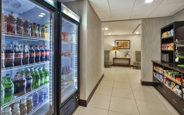 Holiday Inn Express & Suites Geneva Finger Lakes by IHG