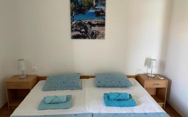 Apartments Ivan - 60m from the sea