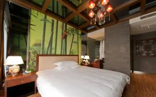 Yangzhou Huafang Fengqing Hotel