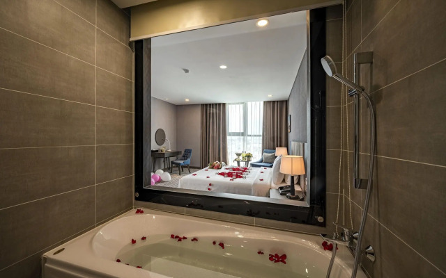 Muong Thanh Luxury Saigon Hotel