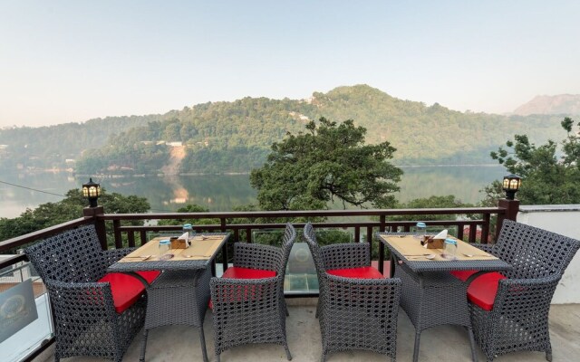 Foxoso The Mall Road