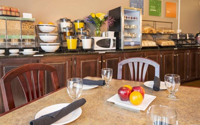 Comfort Hotel Airport