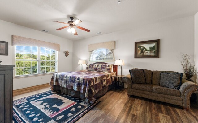 Fairway To Heaven 3 Bedroom Condo by RedAwning