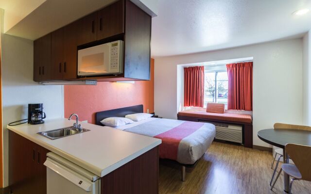 Motel 6 Huron, OH - Sandusky