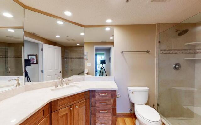 5207 Hampton Place South