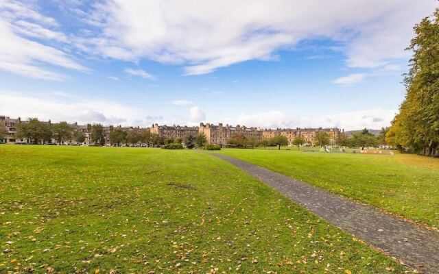 Polwarth Gardens Edinburgh Apartment