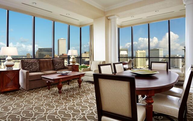 Hilton New Orleans Riverside
