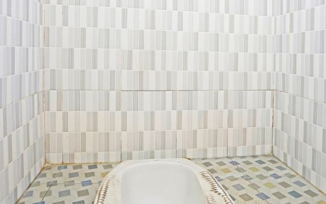 OYO 91415 De Wijaya Hotel