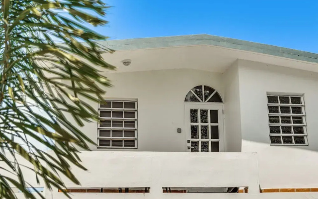 Walk to Beach! Vieques Casita w/ Pool Access
