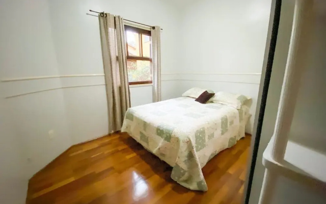 Casa com espaço gourmet, home office e 3 suítes \- Granja Viana